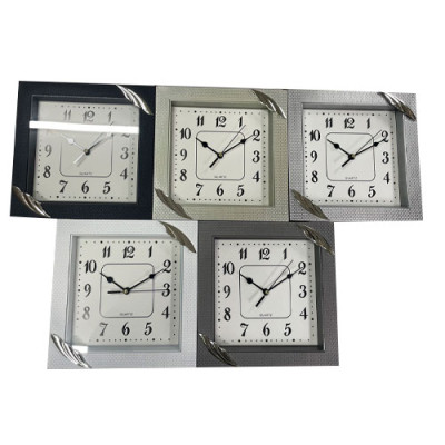 Годинник настінний квадратний Quartz 8344 220мм*220мм